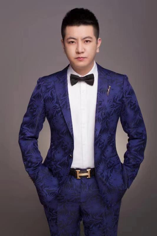  p>刘杨,中国籍,汉族,上海扬戈文化创始人,执行董事. /p>