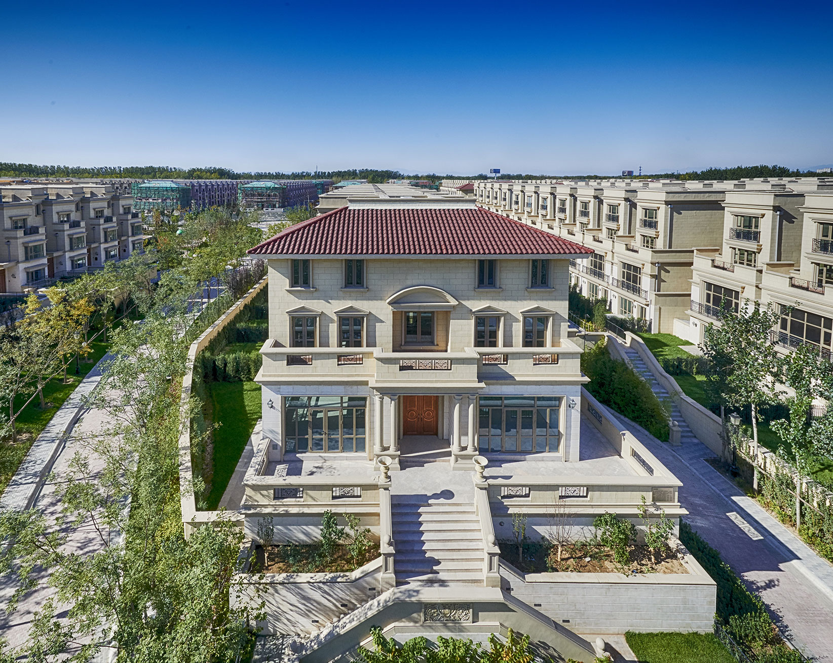  p>北京誉天下项目位于北京顺义中央别墅区,是距国贸,燕莎,三元桥