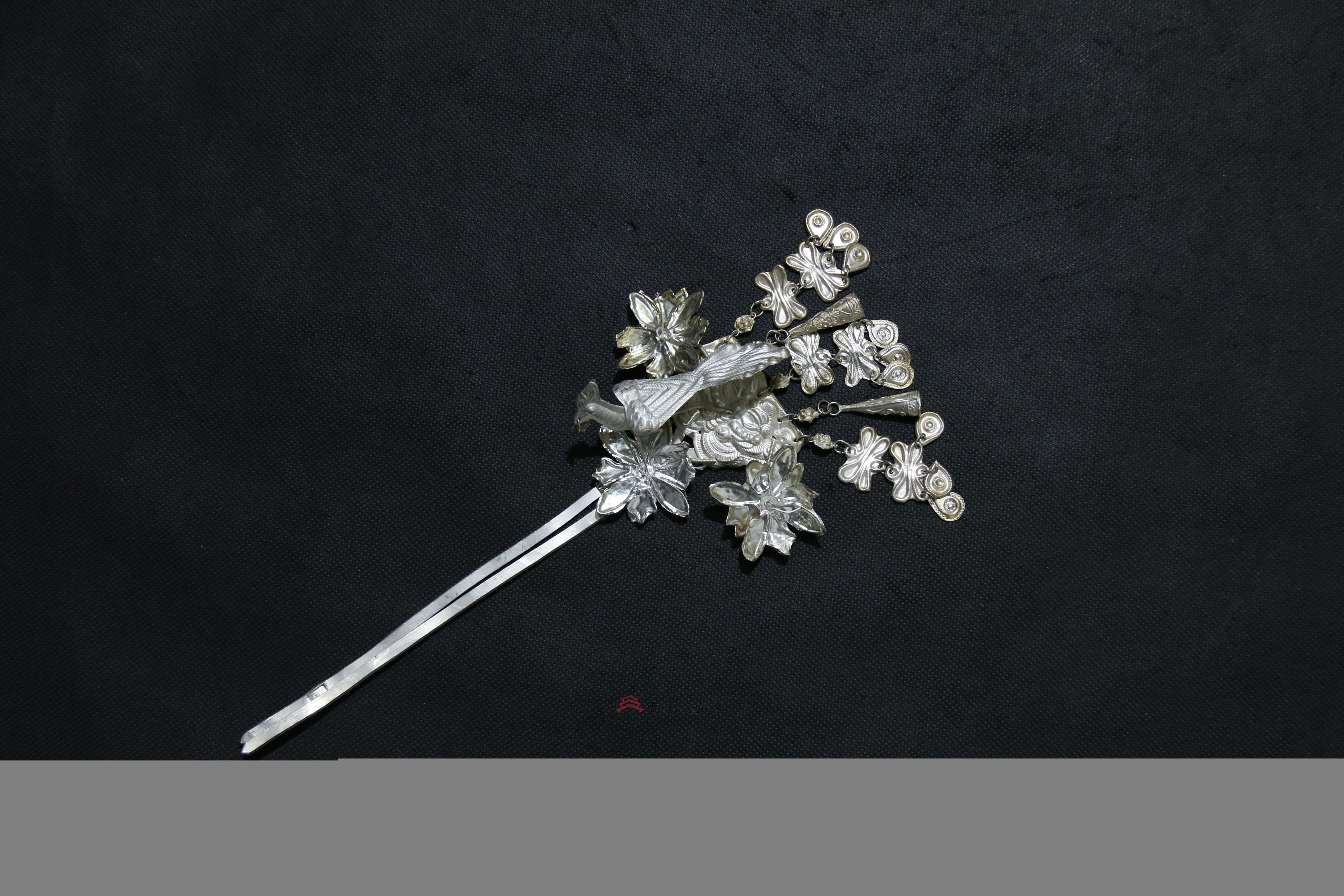 当代凯棠苗族雀花银插簪