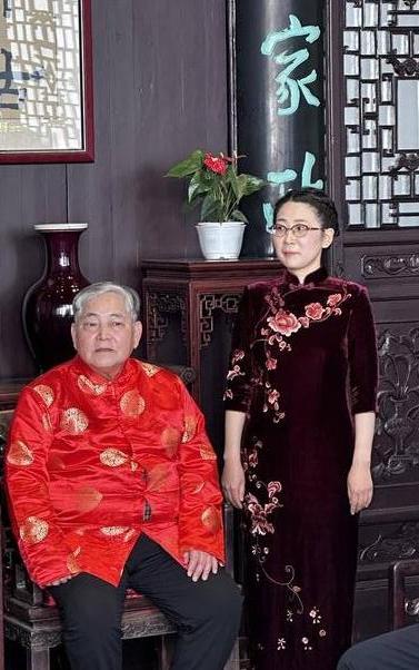  p data-id="uawu9615xttg">鞠银梅,江南丝竹非遗传承人,甘家大院江南