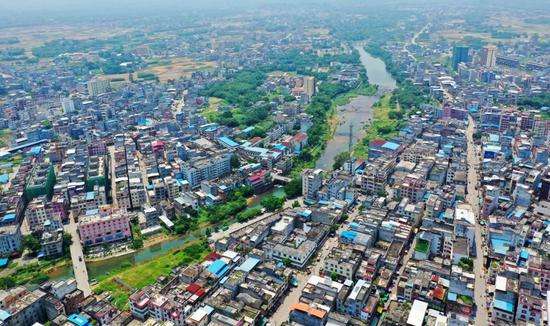  p data-id="go15wd215r">金田镇,隶属于广西壮族自治区贵港市桂平市