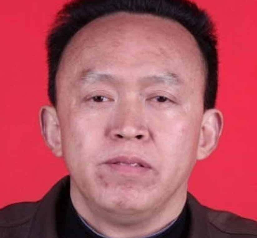  p>段立友,男,中华人民共和国公民,1965年02月出生于四川中江,职业是 