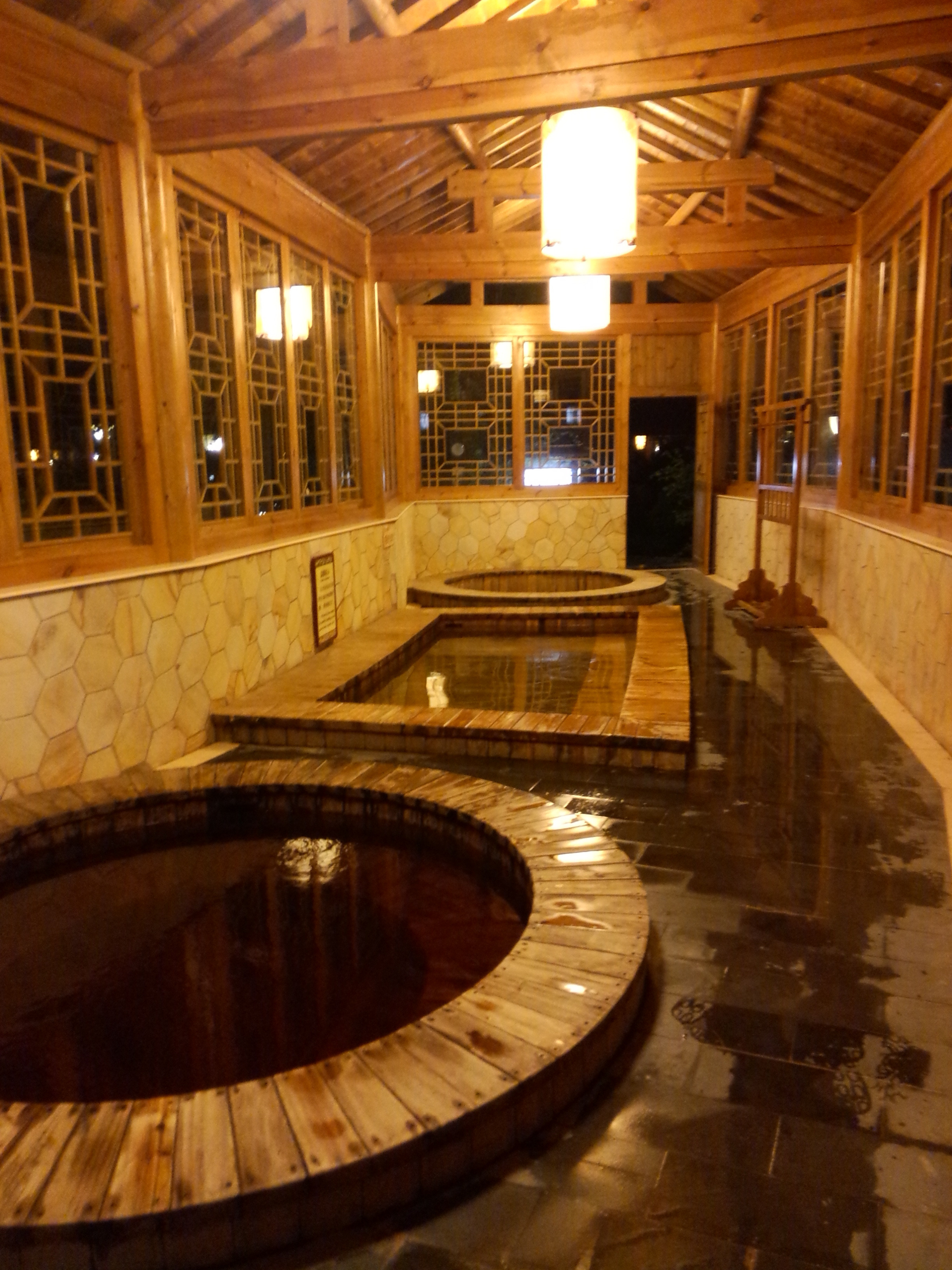 天水街亭温泉度假村