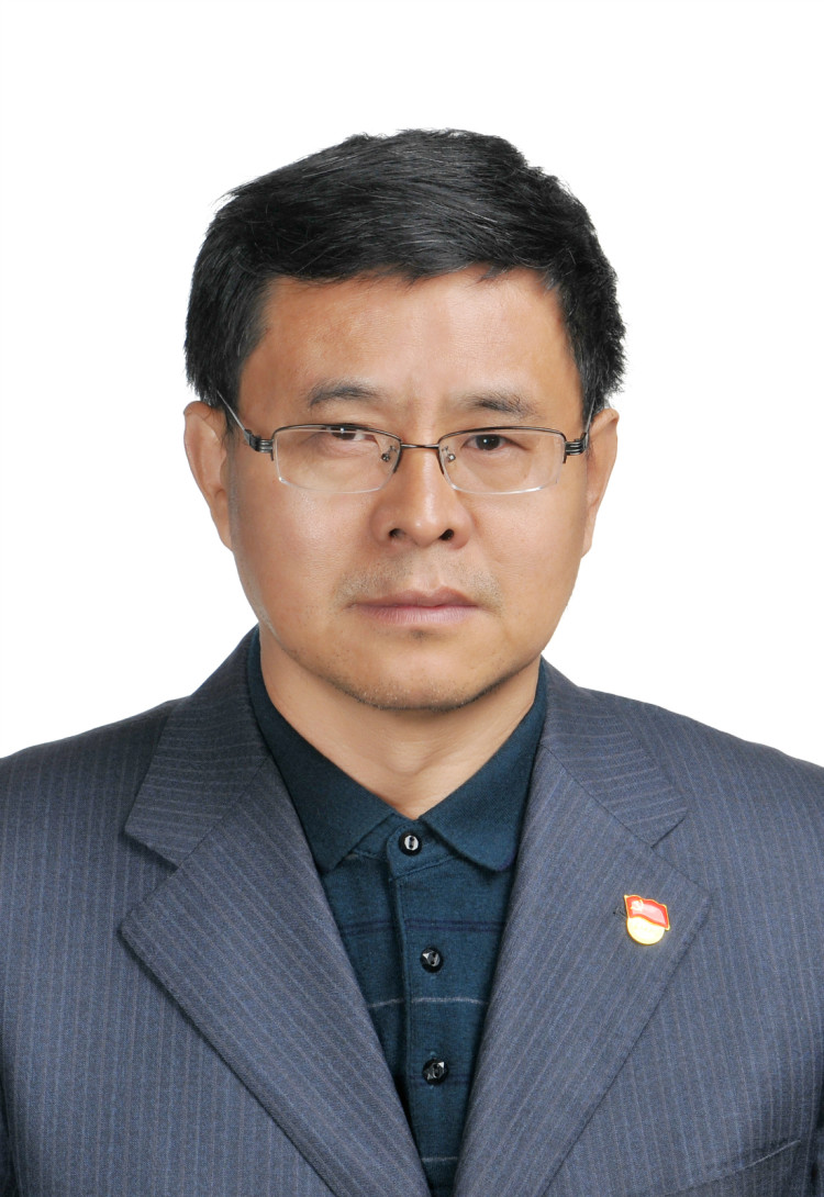 现为枣庄学院体育学院副教授,体育教研室主任. /p>