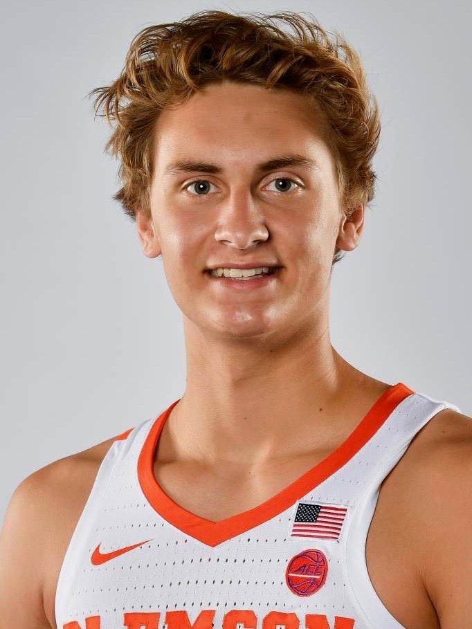  p>亨特·泰森,美国篮球运动员.