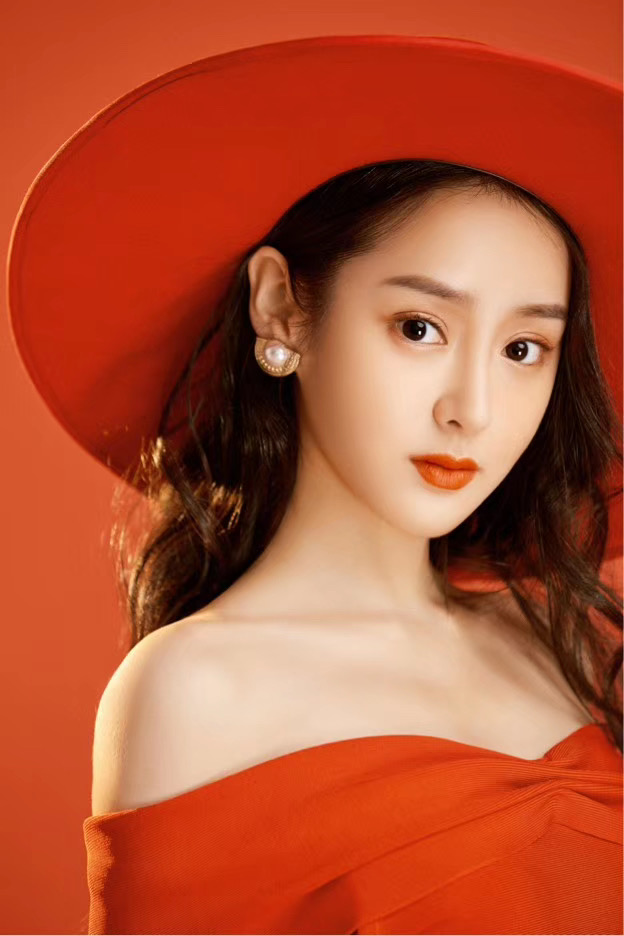 ">刘益嫣,女,中国内地 a target="_blank" href="/item/演员/3106682"