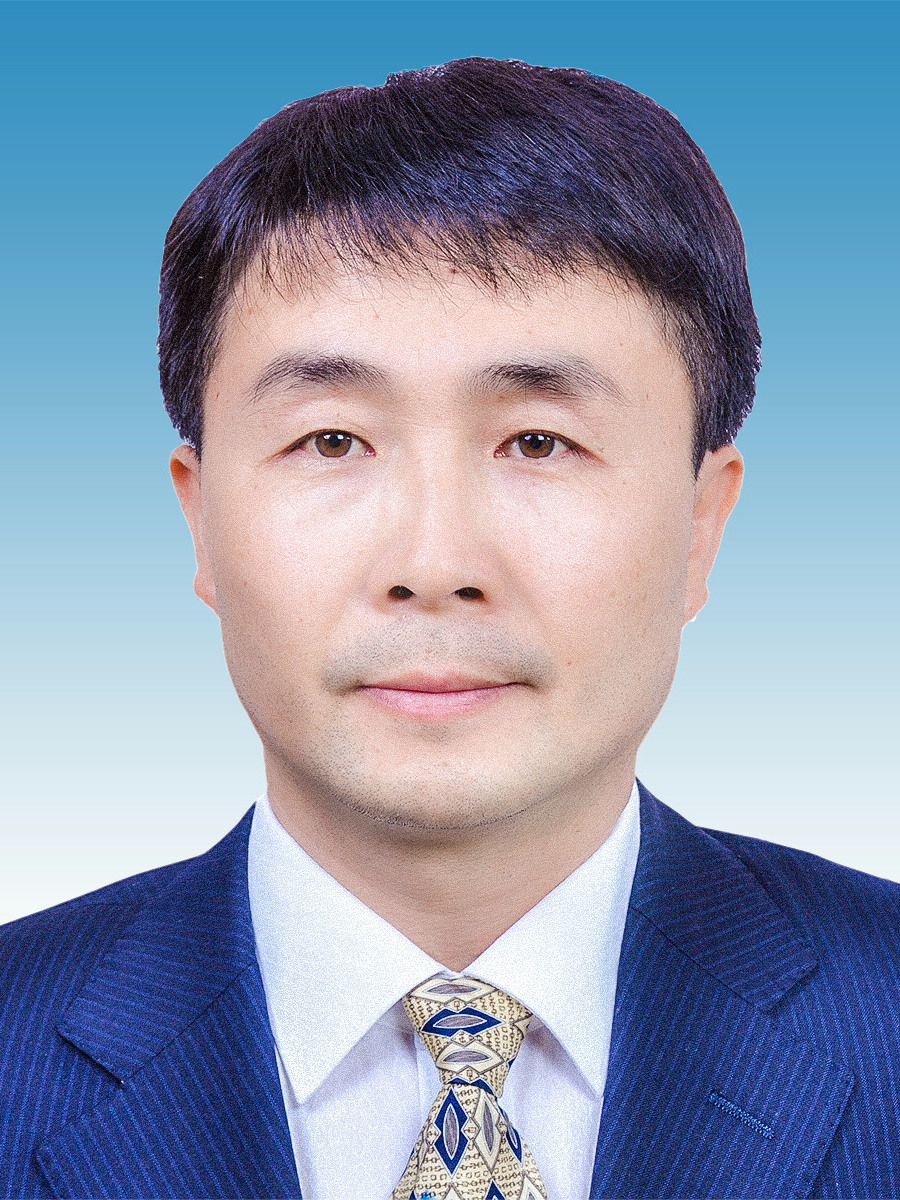 叶兴成,男,汉族,云南泸西人,中共党员,1974