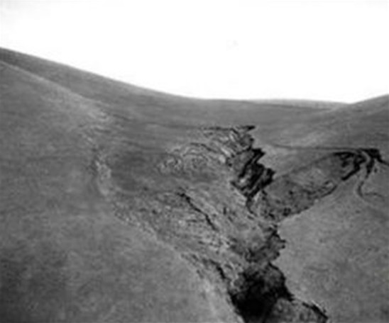  p>溯源侵蚀,亦称向源侵蚀.