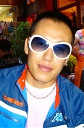  p data-id="gnww0ltt3c">杜杰,1976年9月出生于河北省石家庄市深泽县