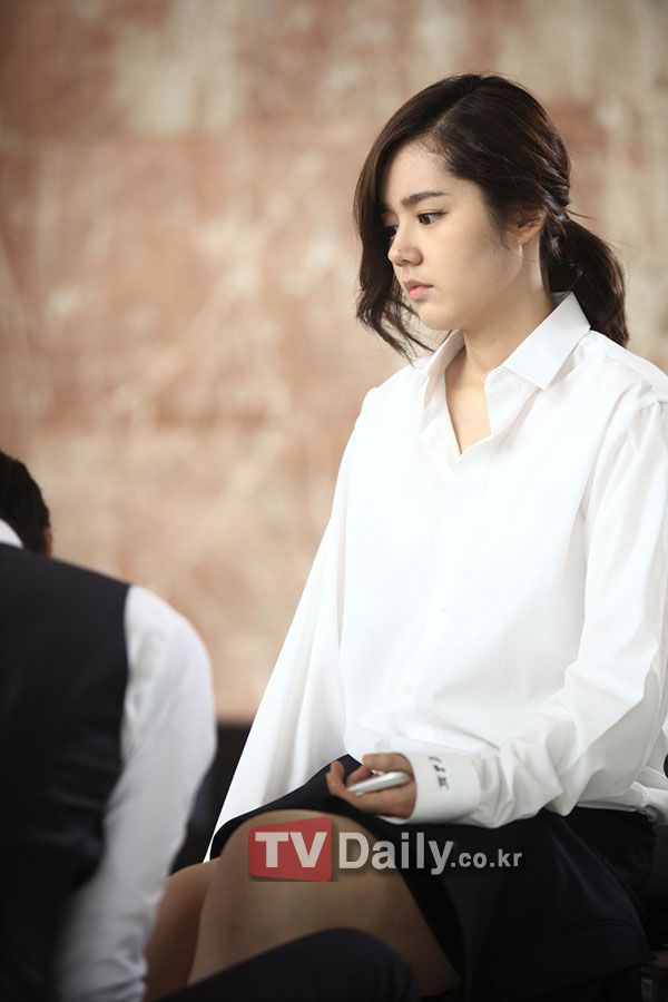  p>韩佳人(han ga in),本名"金贤珠",1982年2月25日出生于韩国首尔市