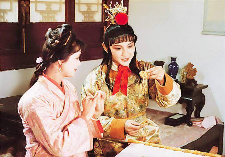 红楼梦里，贾宝玉的通灵宝玉上刻的字有哪些深意？_百科TA说