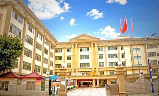  p>广东广州尚艺美发学校是经广东省劳动和社会保障厅,广州市教委批准