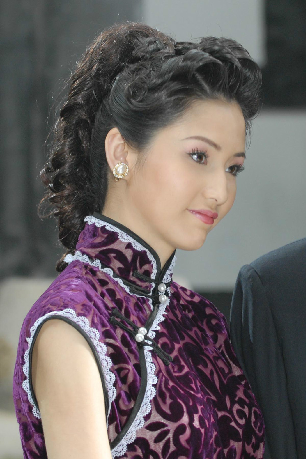  p>蓝心妍,原名蓝燕,出生于上海市,后移居中国香港,华语女演员.