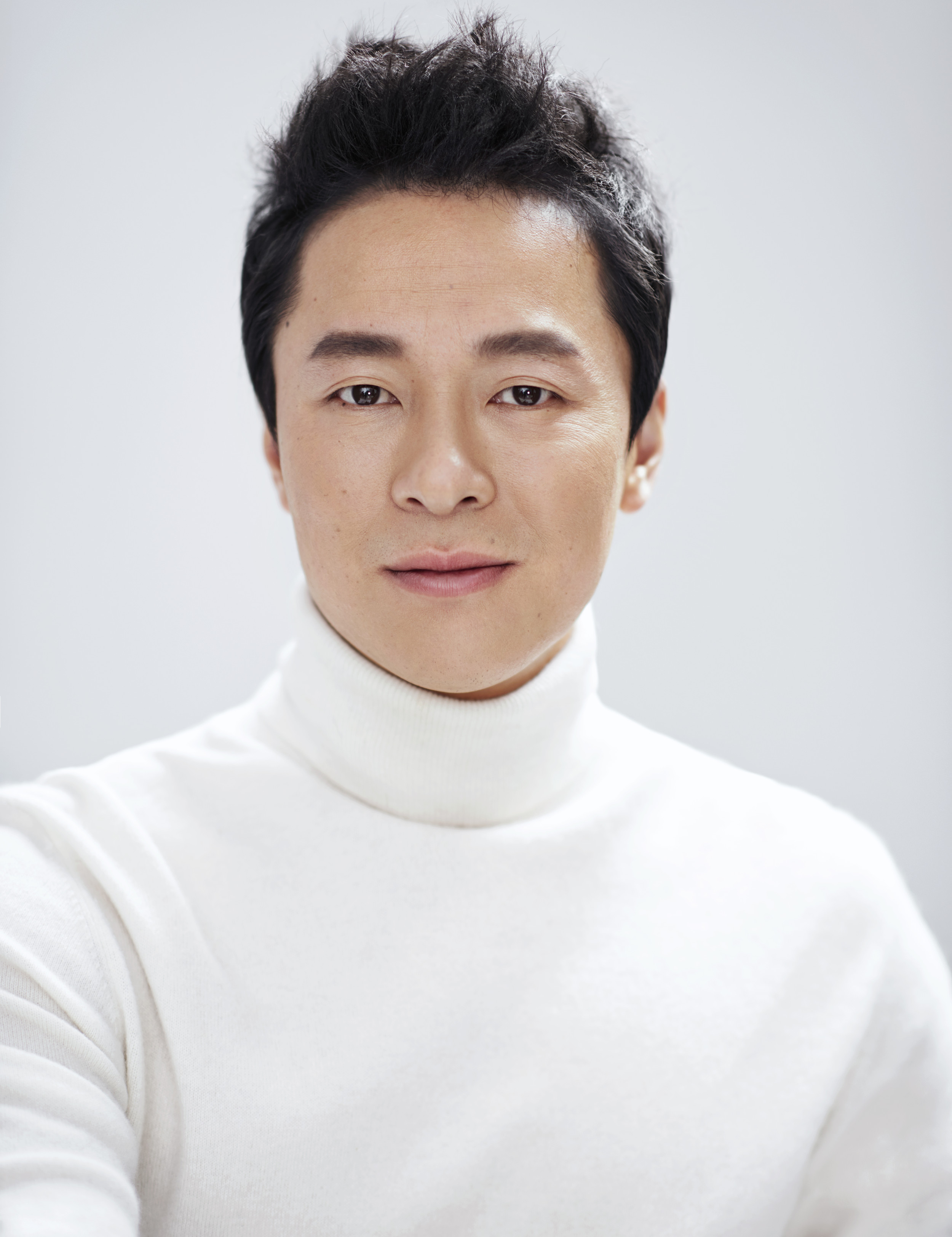  p data-id="gnwoo3twwh">蔡鹭,出生于江苏省南京市,影视男演员,毕业