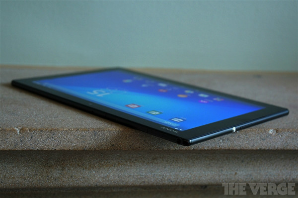 xperia z4 tablet 是索尼在2015年 mwc 2014 上发布的一款平板电脑