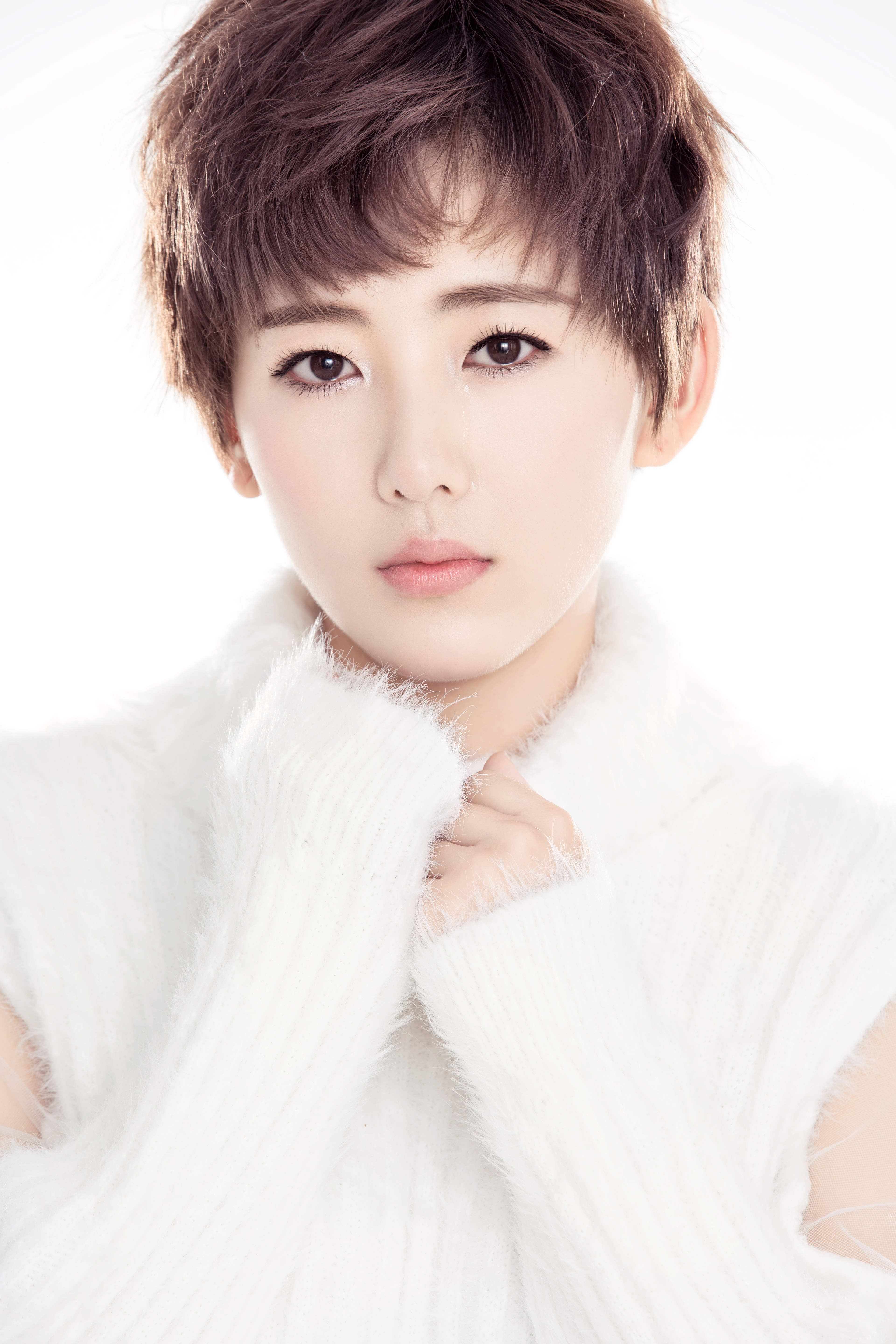 id="go1ot75j7v">赵思,7月30日出生于河北省唐山市,中国内地女演员