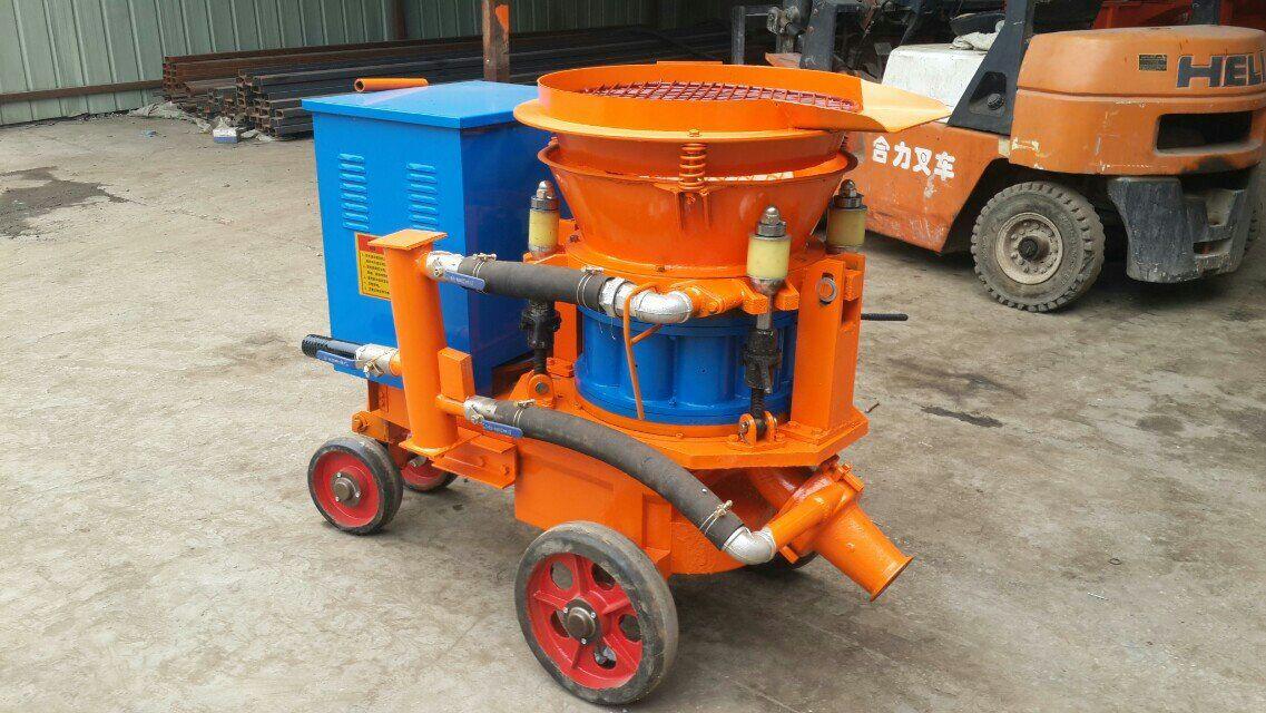 是一种新型高效喷浆机械,主要适用于5m*5m断面巷道混凝土喷浆作业