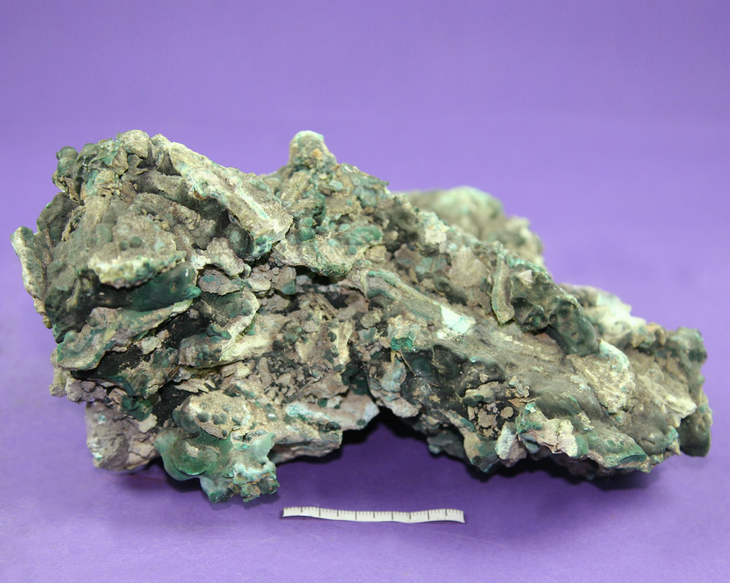  p>氯铜矿是一种稀有矿物, a href="#" data-lemmaid="9647432">斜方