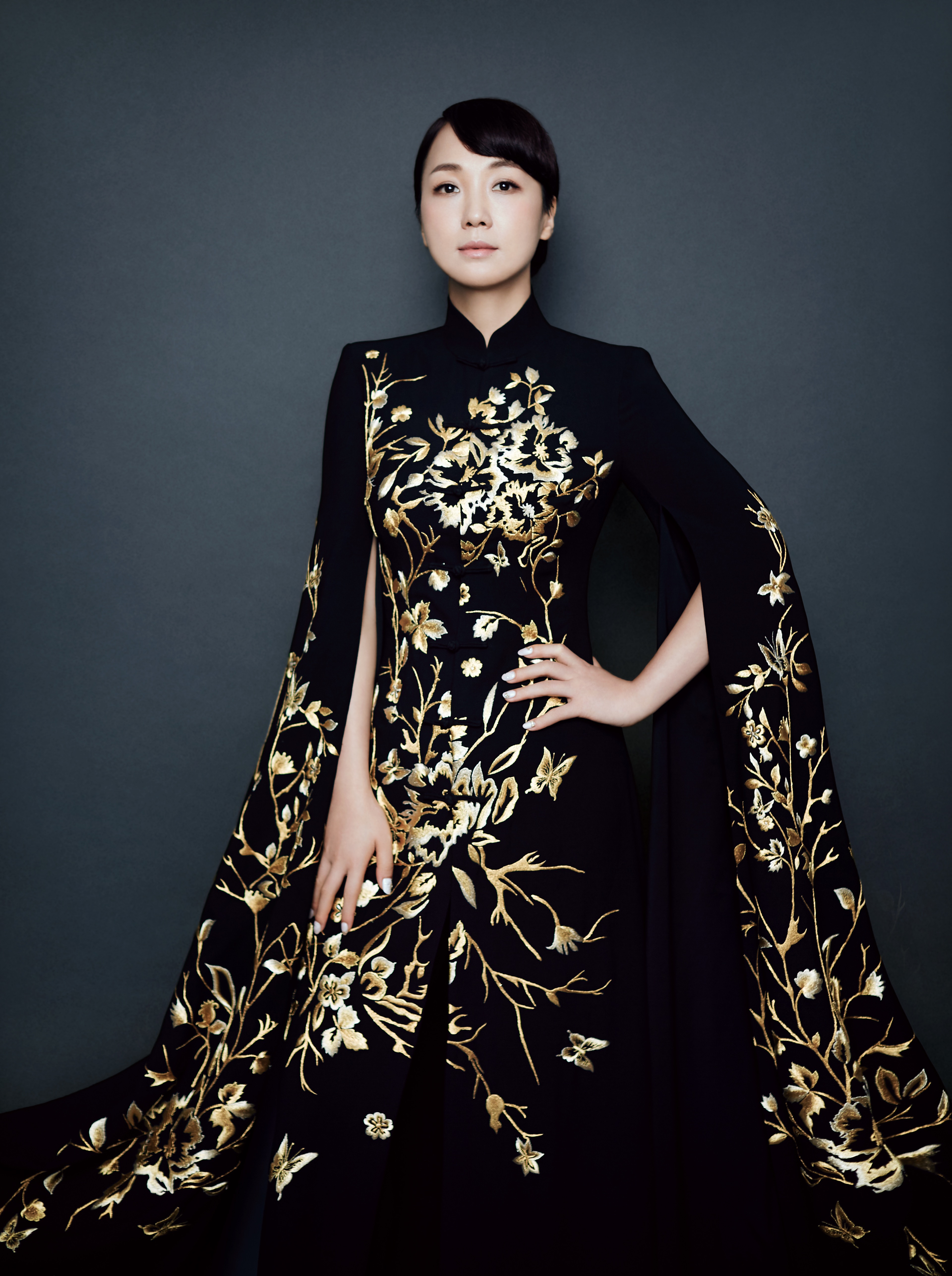  p>著名 a target="_blank" href="/item/设计师/5112897" data-lemma