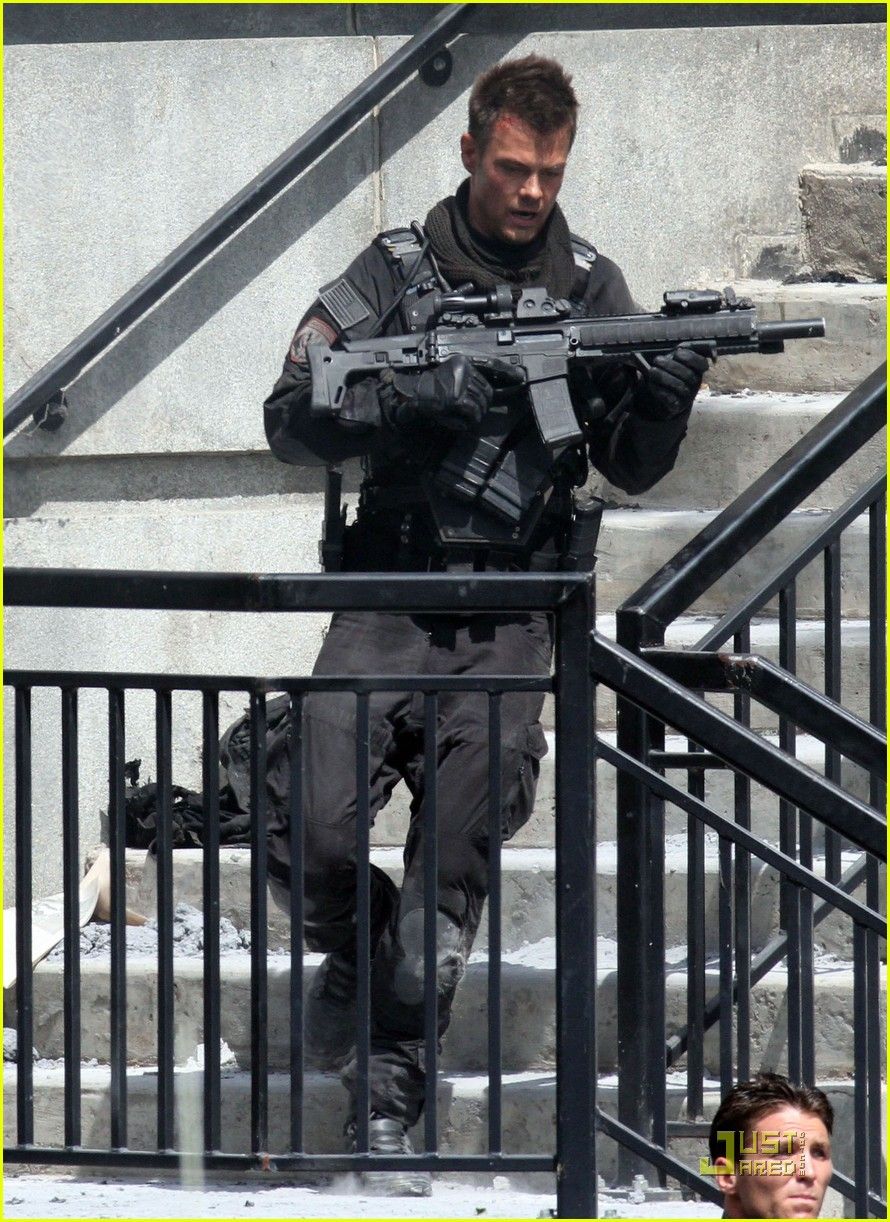  p>乔什·杜哈明 i>(josh duhamel) /i>,全名约书亚·大卫·杜哈明 i>