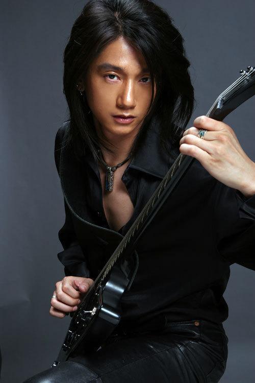 音乐制作人,演员, a target="_blank" href="/item/超载乐队/441641"