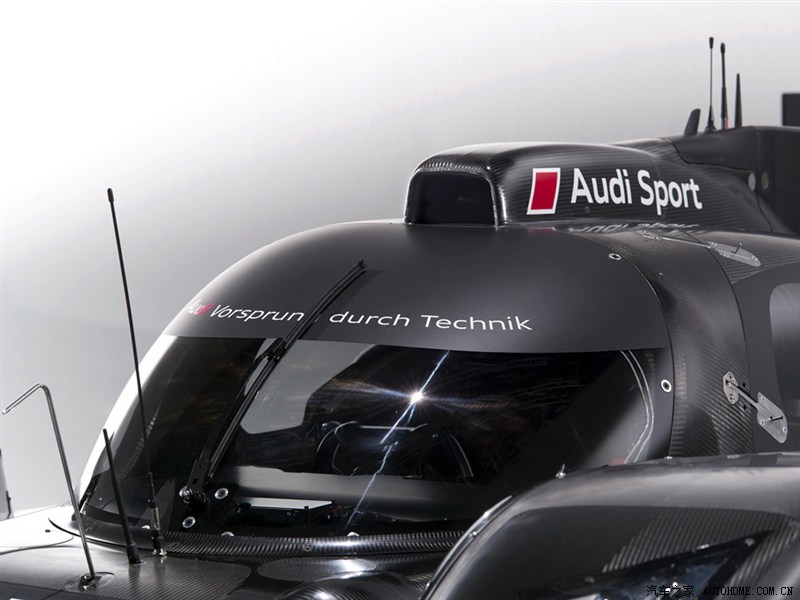 奥迪r18