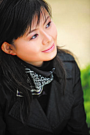  p data-id="gnyup33h7c">《浮沉》是2008年崔曼莉创作的小说作品,由 