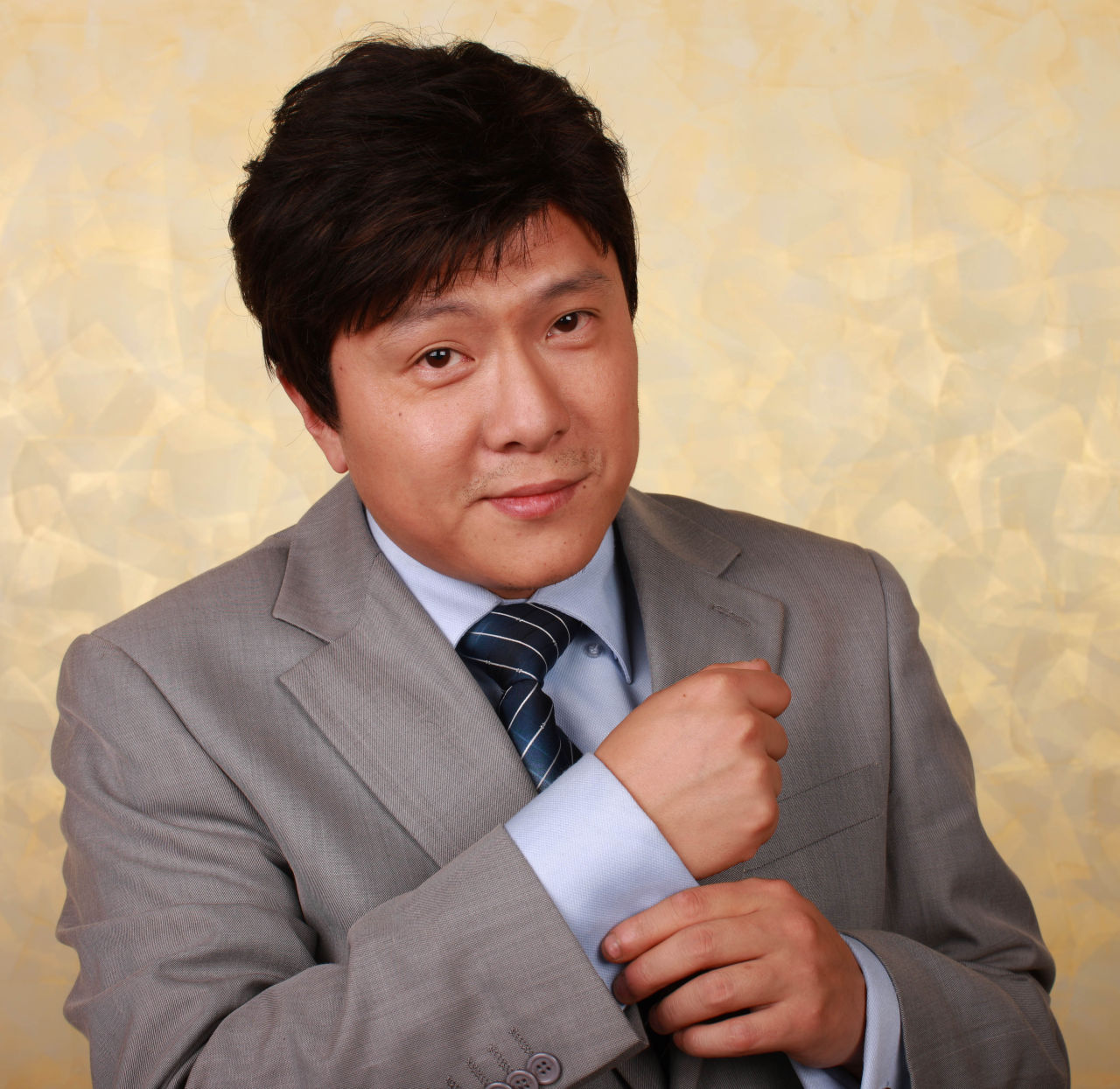  p data-id="gnbc74358o">林森森,1977年4月12