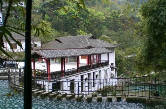  p>桃花源位于 a target="_blank" href="/item/永川区/10662498"