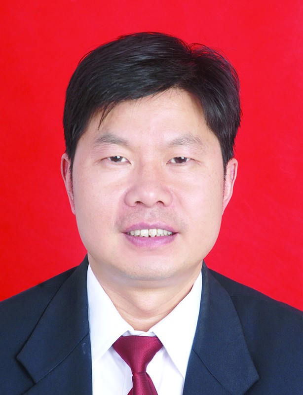  p>胡跃龙,男,汉族,湖南桃江人,1970年10月出生,1991年7月参加工作