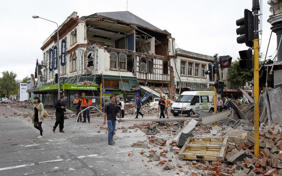  p data-id="gnxbfate1o">2·22新西兰克莱斯特彻奇地震是2011年2月22