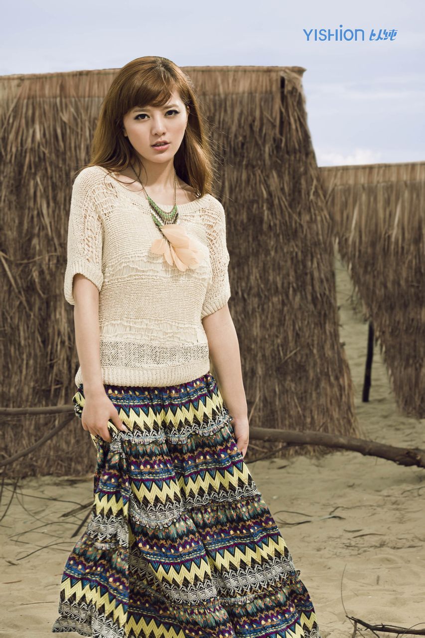  p>阿兰·达瓦卓玛,艺名阿兰 i>(alan) /i>,1987年7月25日出生于四川