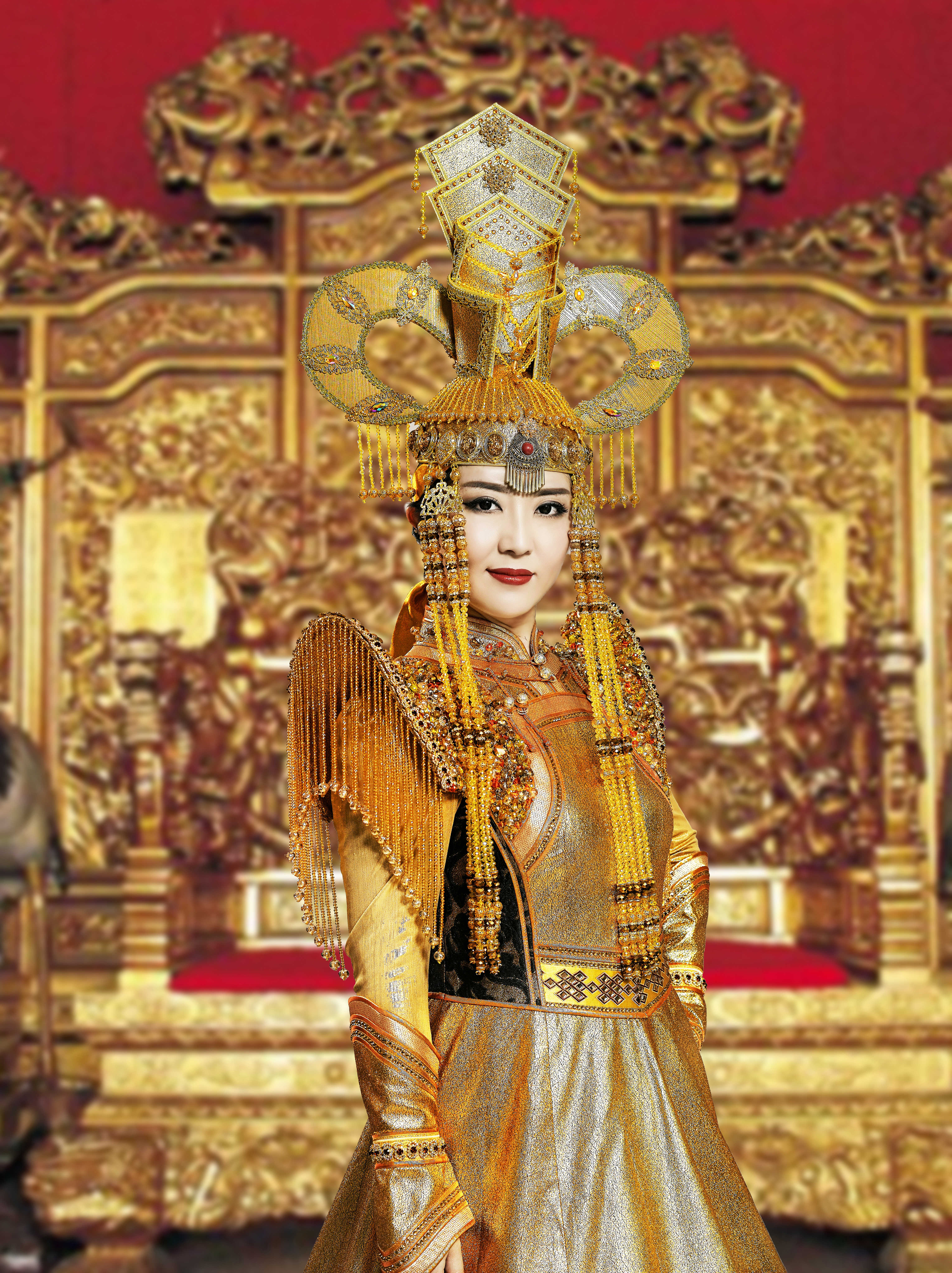  p>格格,原名蒙克其其格,8月1日出生于内蒙古自治区赤峰市克什克腾旗