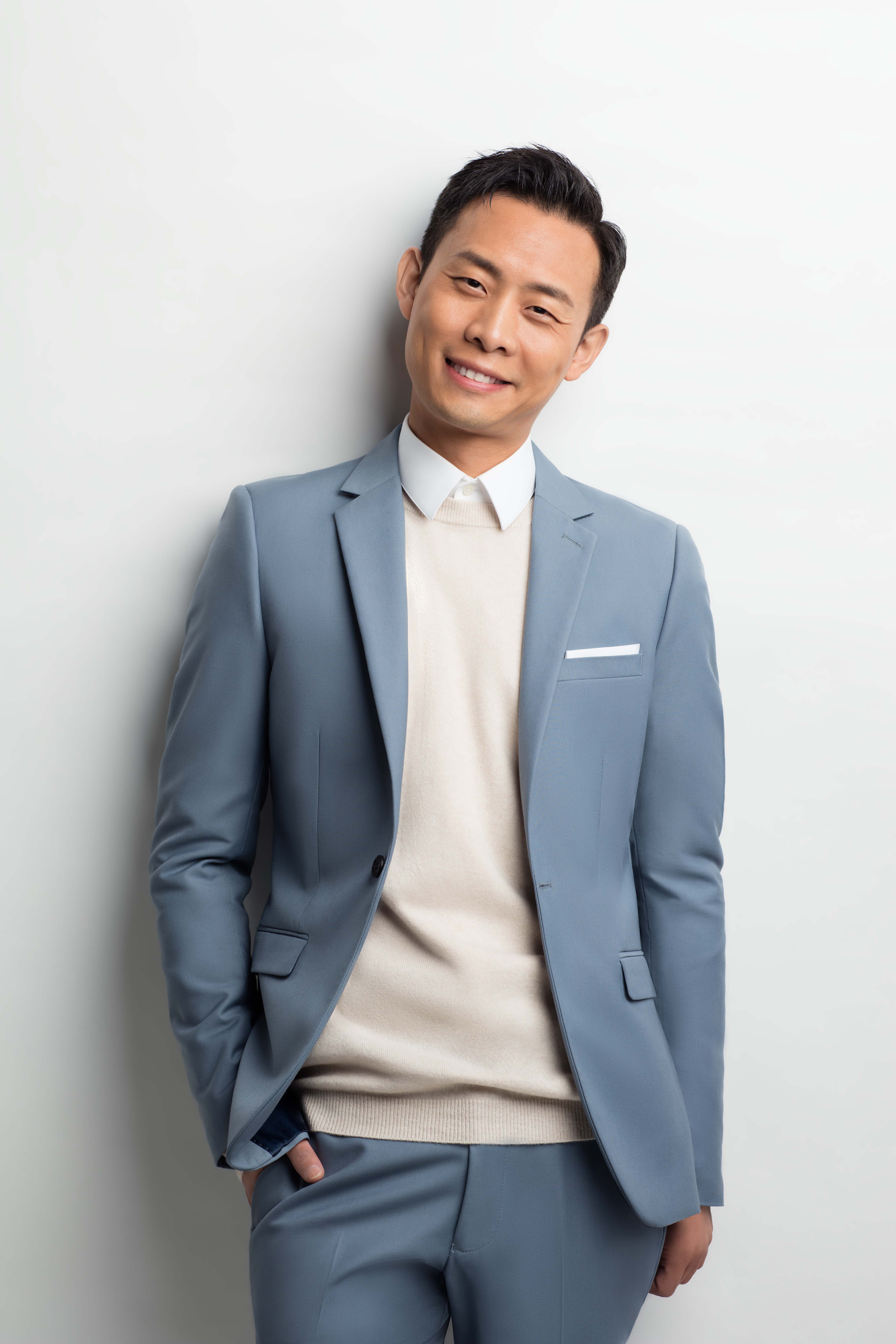  /p> p>1997年至2006年服役于北京军区政治部战友话剧团.