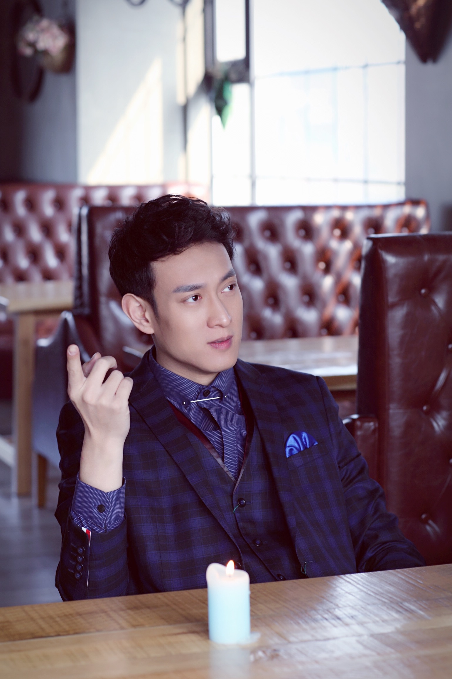 kg9zfa6">李超,1984年2月21日出生于山东省济南市,中国内地影视男演员