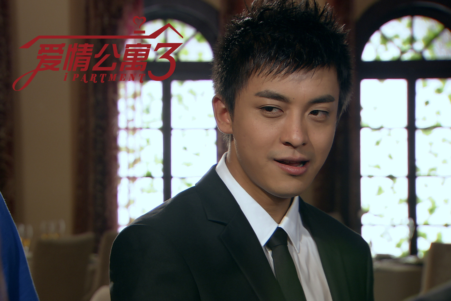 李佳航