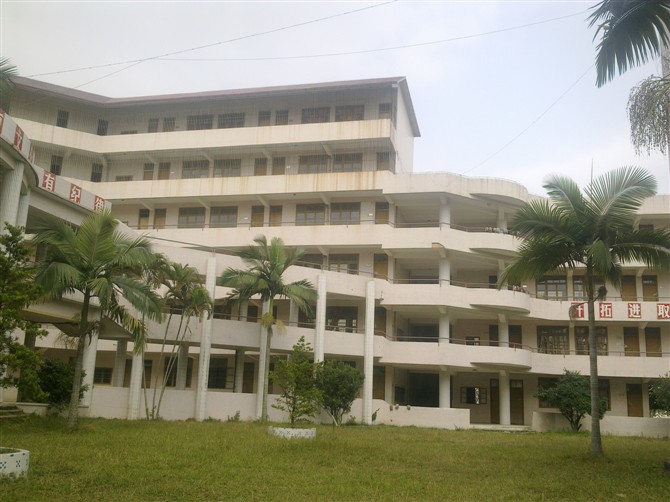 仙城赵学波中学