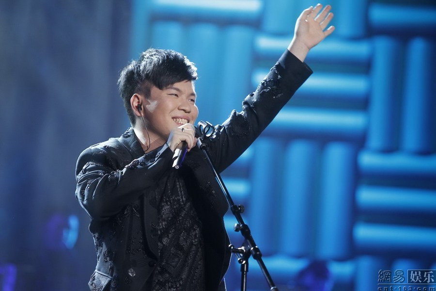 《归零》是常石磊演唱的一首歌曲,由