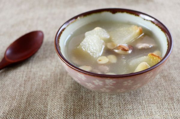 南北杏雪梨汤