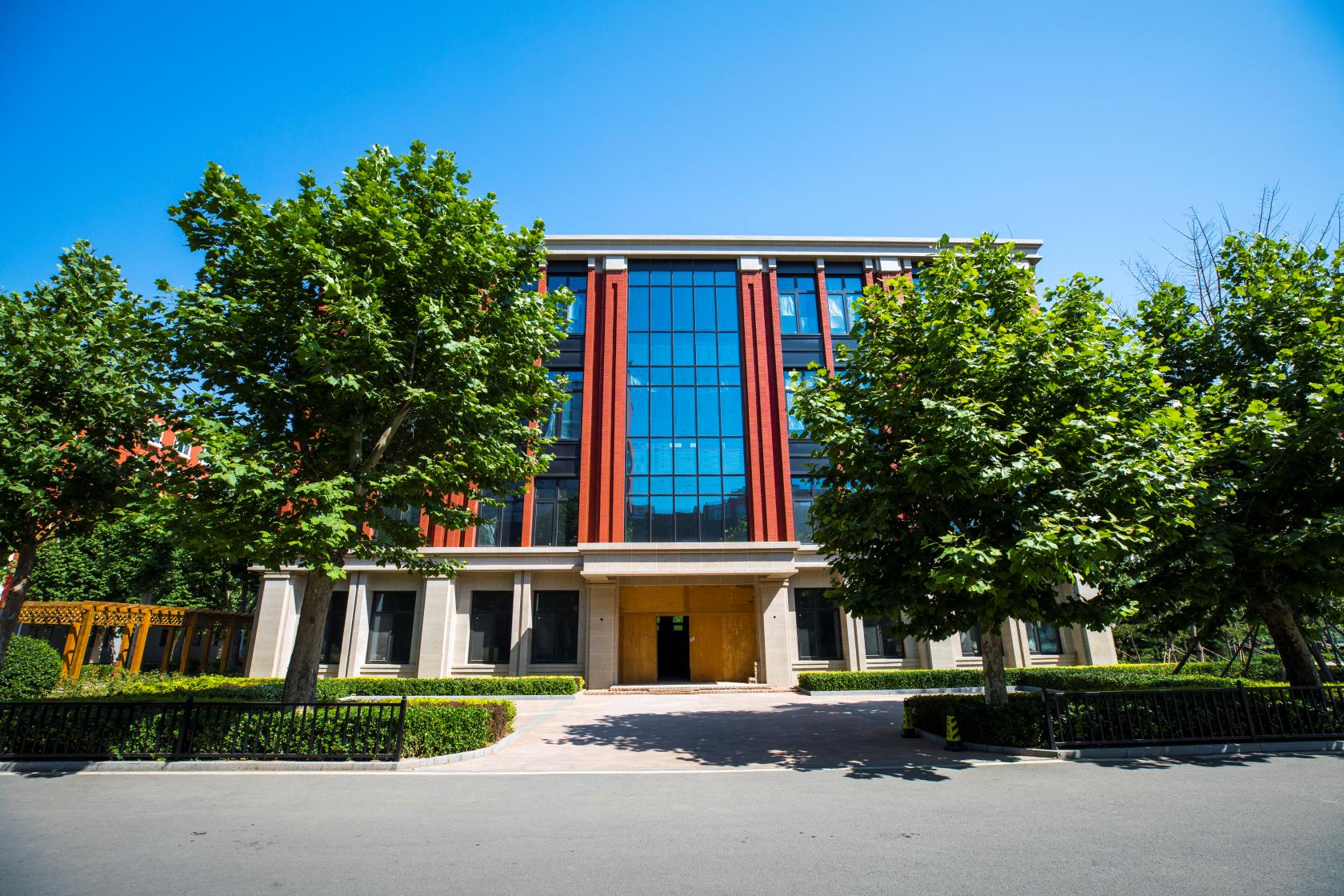  p>北京科技经营管理学院(beijing science technology and