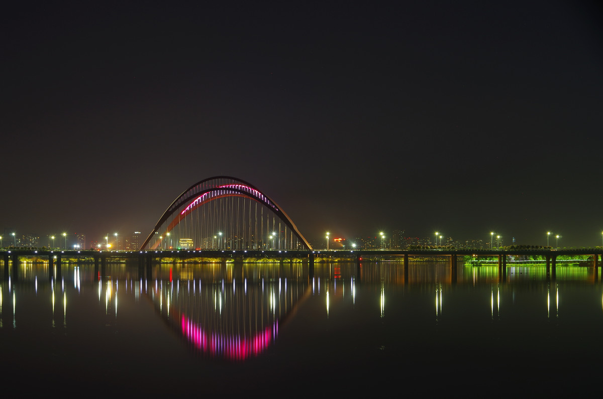  p>艾溪湖大桥(aixi lake bridge)是中国 a href="#" data-lemmaid="