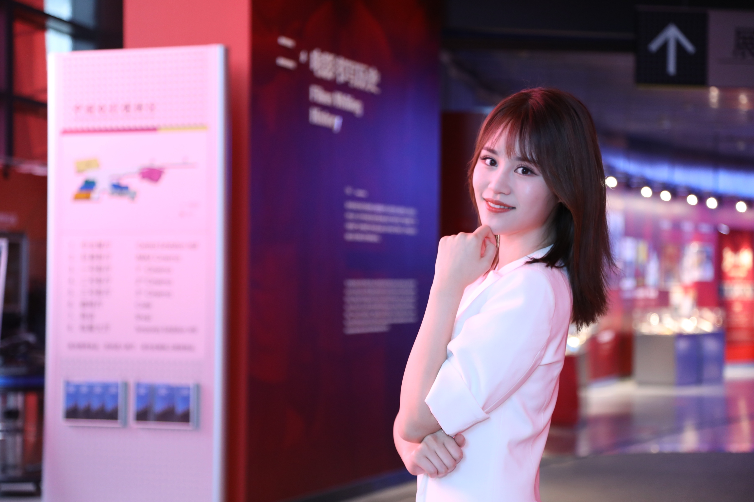 罗曼,女,中国内地女主持人,中央广播电视总