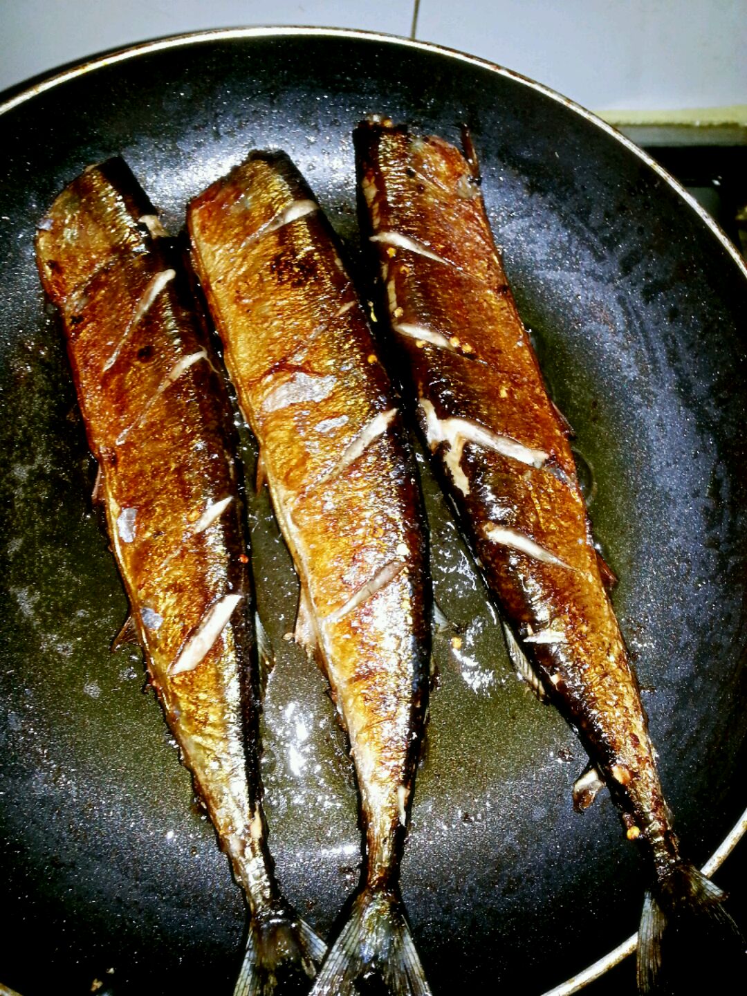 干煎河刀鱼