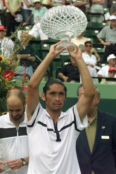 2756042" data-lemmaid="2756042">圣地亚哥 /a>,前智利网球运动员