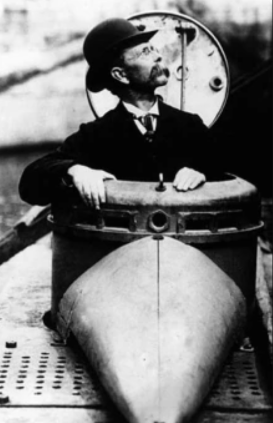  p>霍兰号潜艇,又称"霍兰-6"号潜艇,是是爱尔兰人约翰·霍兰设计的第