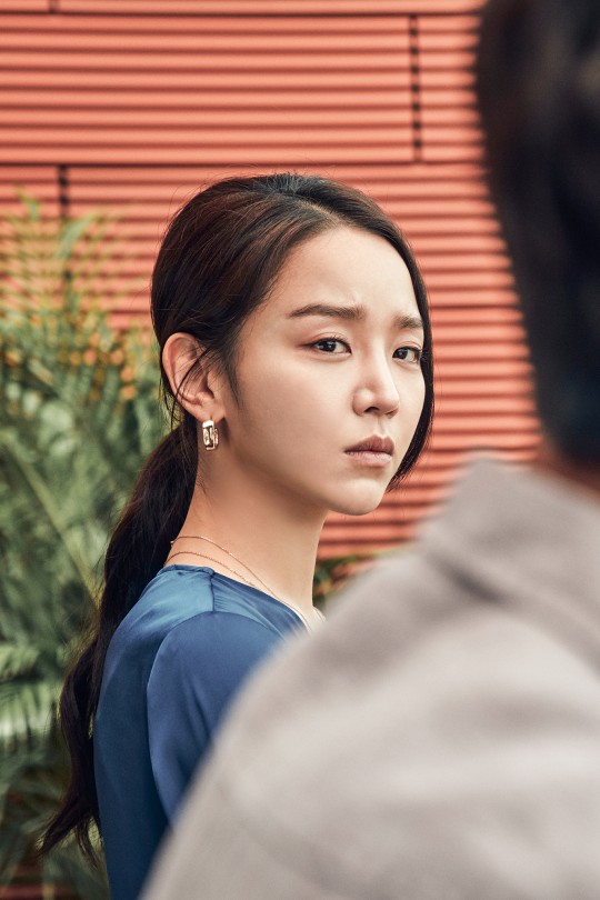  p>《盗墓》是韩国导演朴晸培执导的影片,由李帝勋,赵宇镇,申惠善