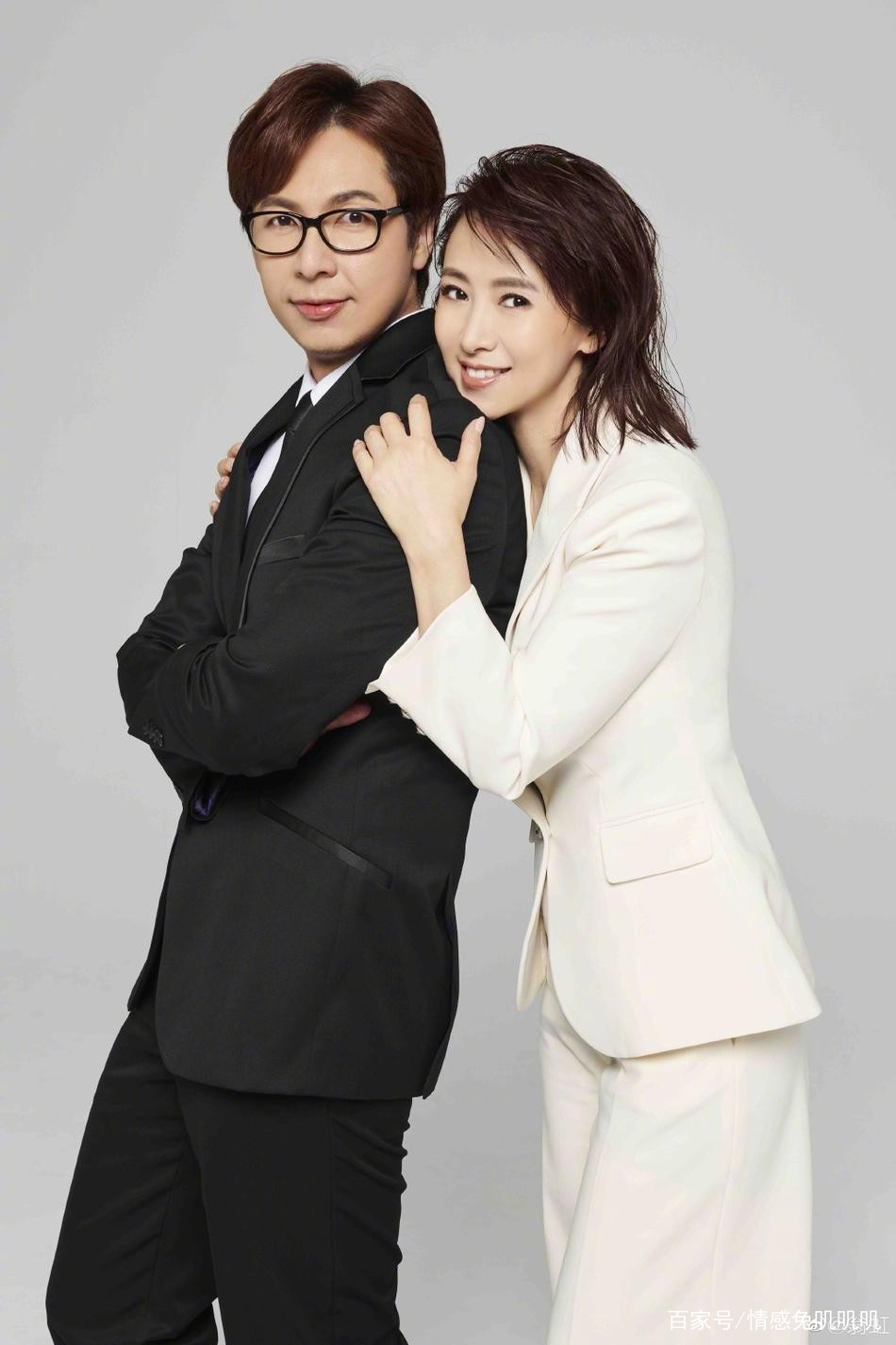 53岁“亚姐”翁虹：香艳过往成云烟，出走半生，终嫁给爱情_百科TA说