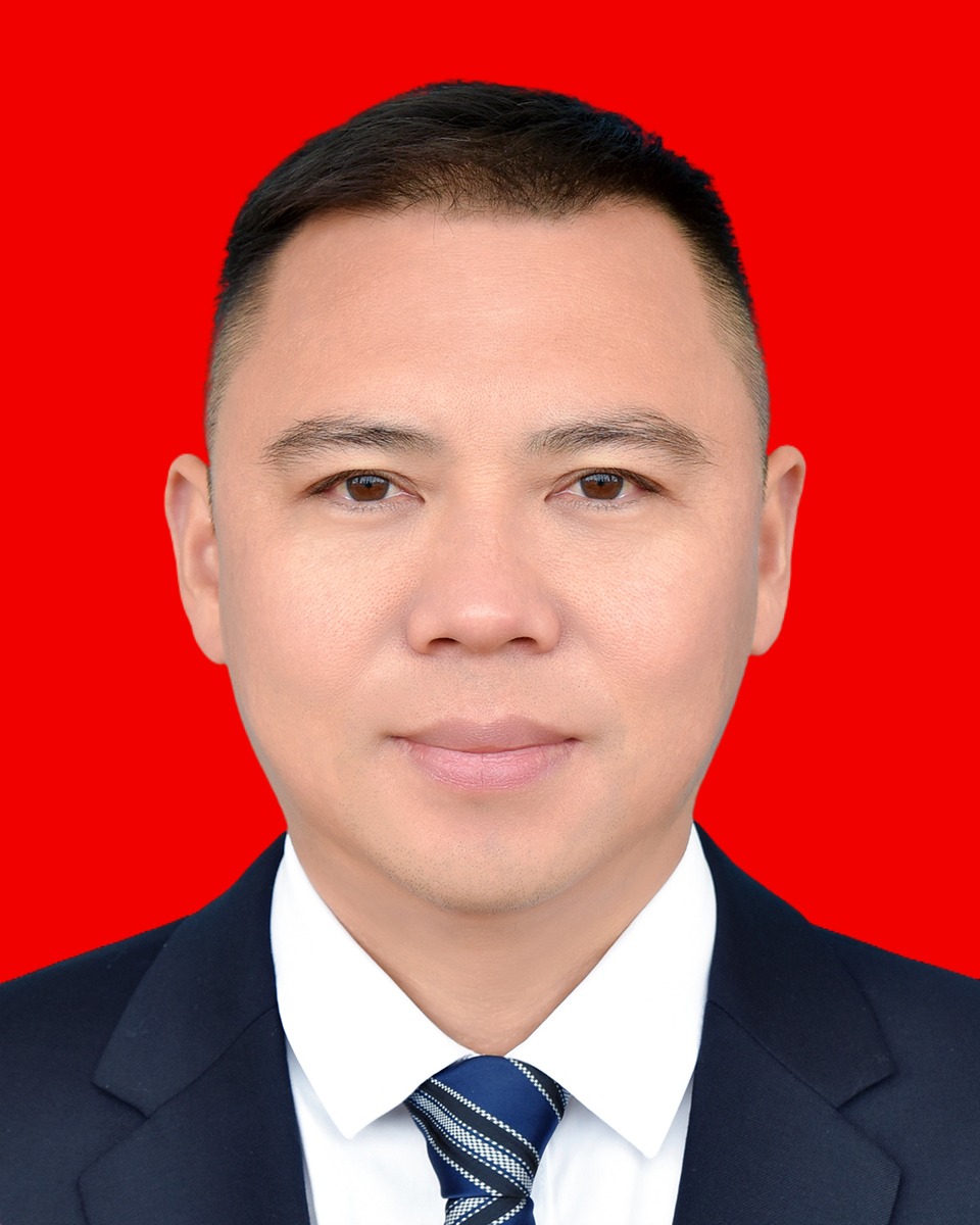 大学本科学历,现任湖南省永州市新田县委常委,县人民政府副县长