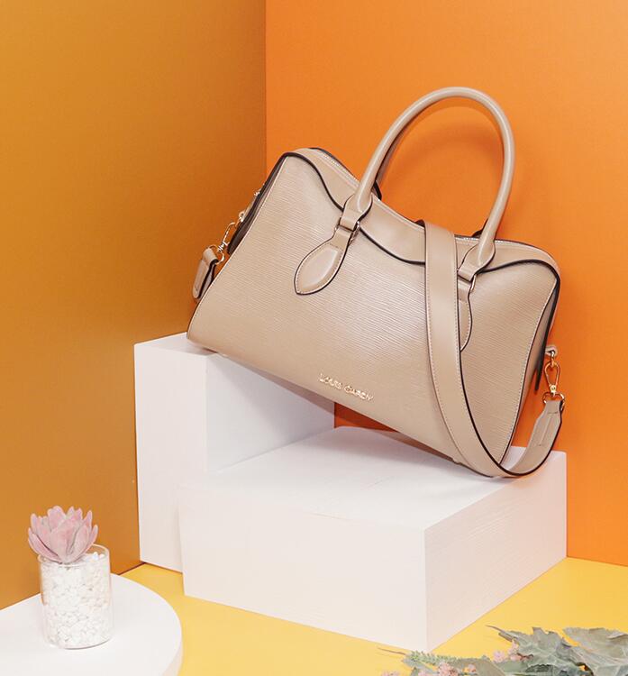  p>路易 · 卡迪,外文名是louis · cardy sup data-ctrid="1occce8j"