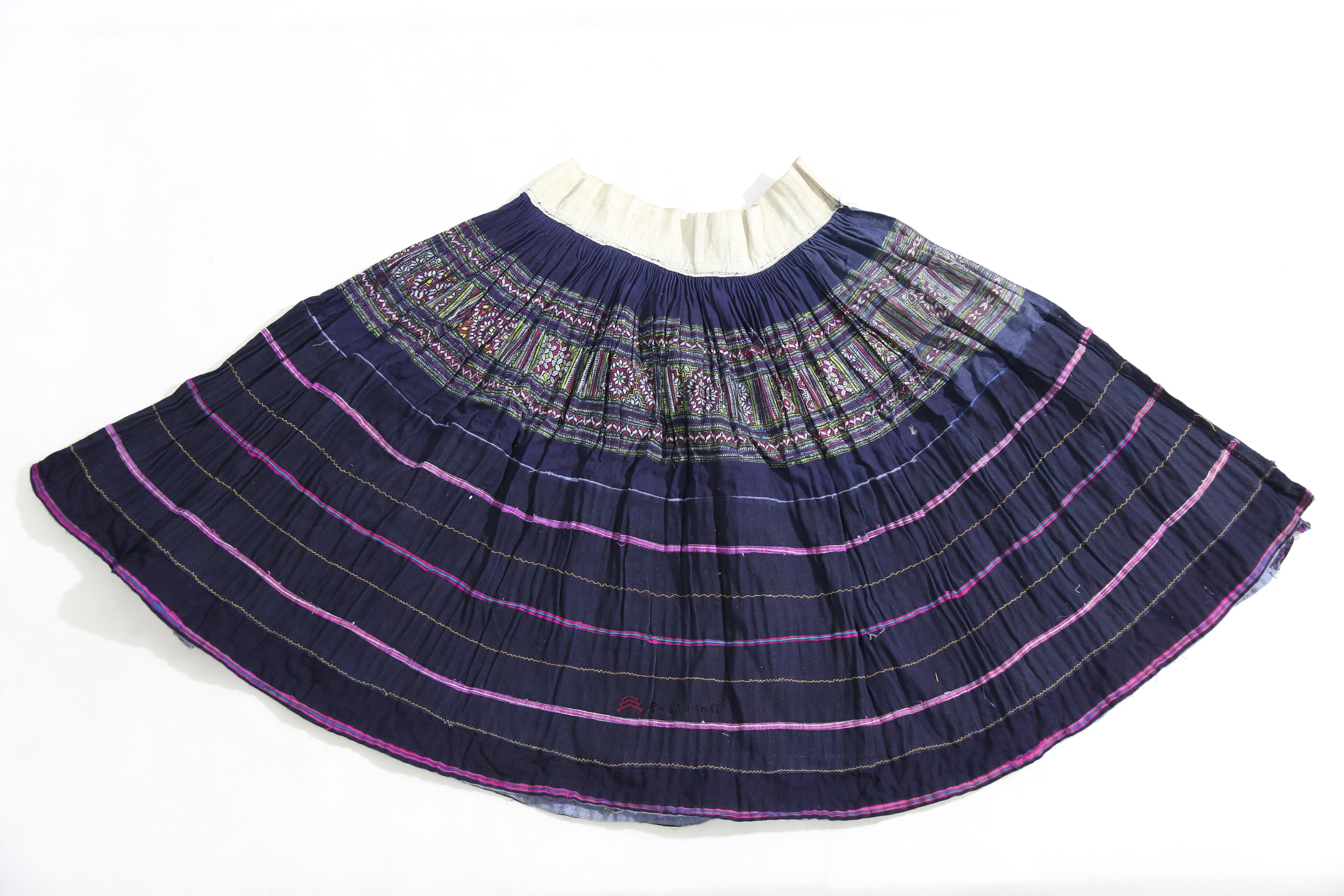 当代纳雍苗族青布彩色蜡染百褶裙